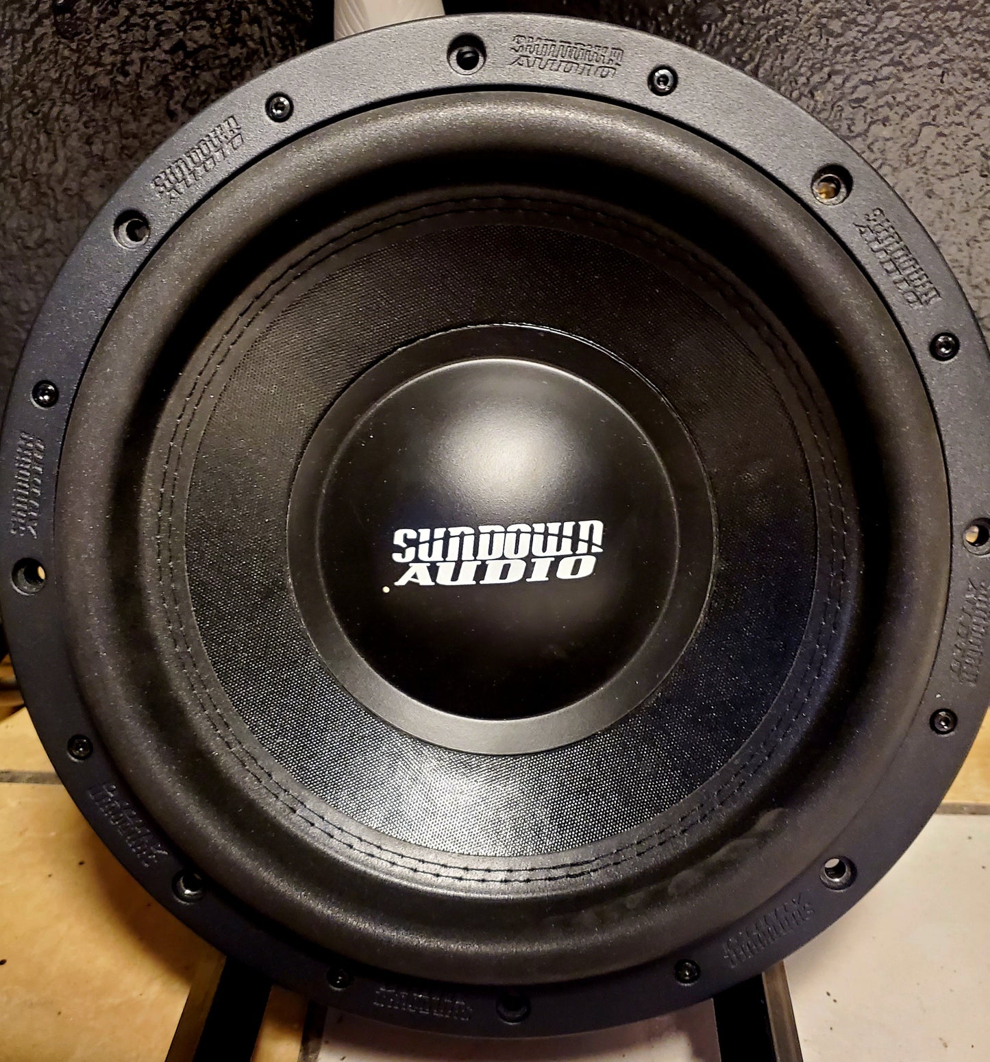 SUNDOWN AUDIO U SERIES 12 (1500WRMS) D4 OHM  M-U12D4